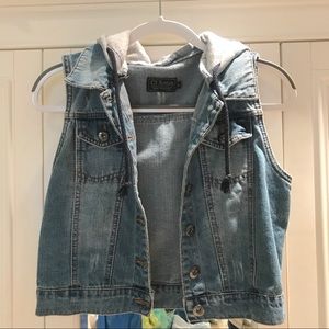 Jean Vest